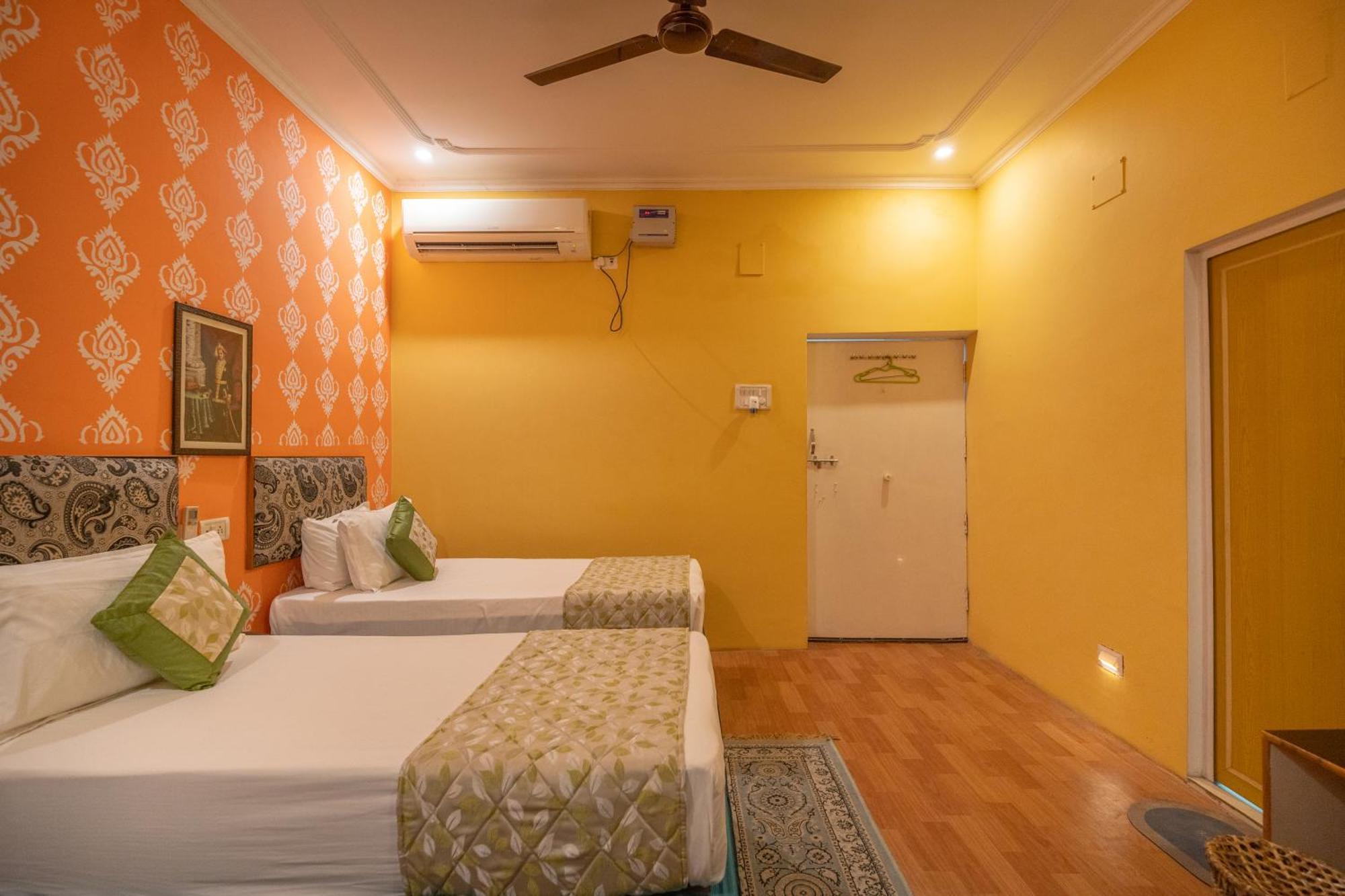 Tara Guest House Bénarès Extérieur photo