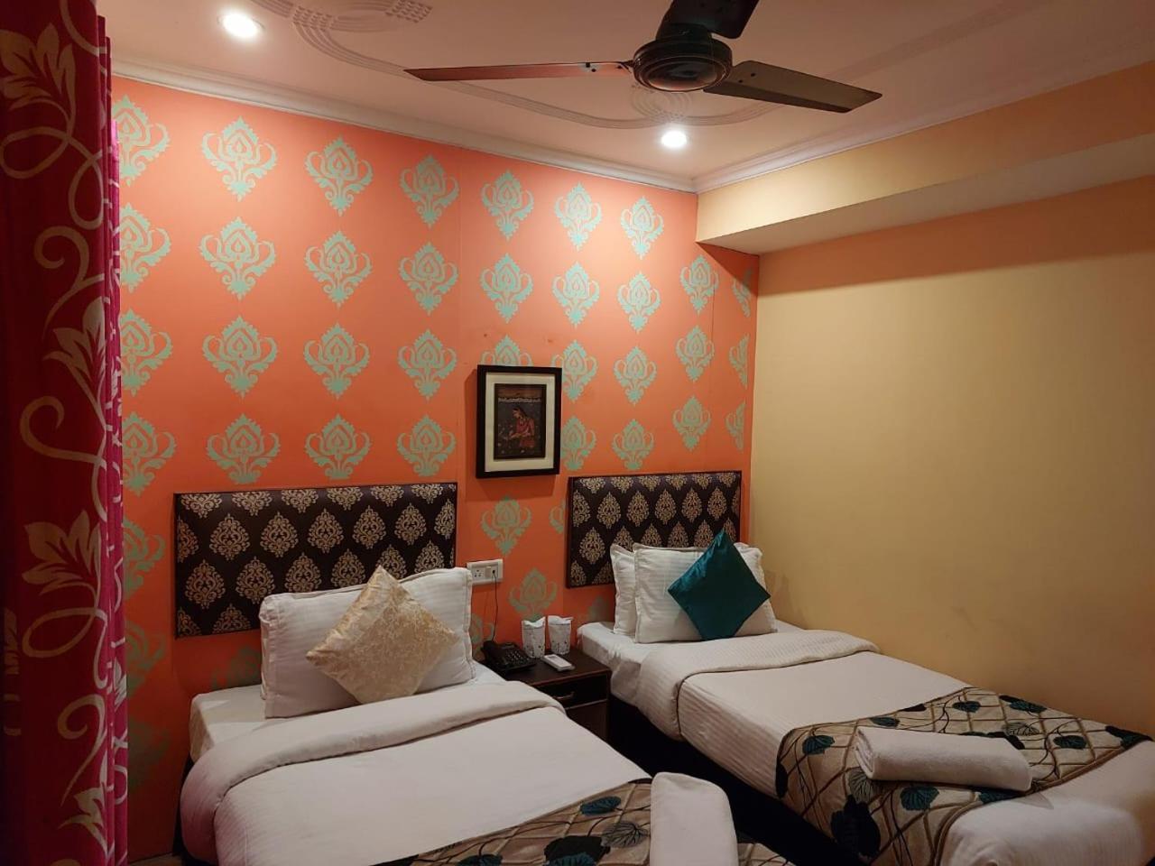 Tara Guest House Bénarès Extérieur photo
