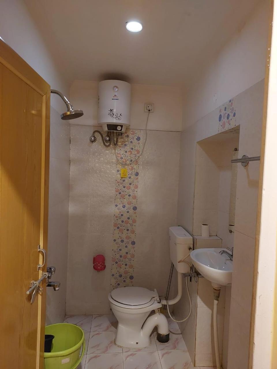 Tara Guest House Bénarès Extérieur photo